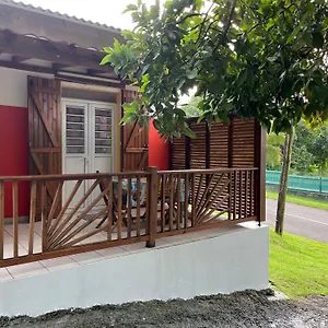 F2 Meublé Chez Sidoine Hébergement de vacances Le Moule
